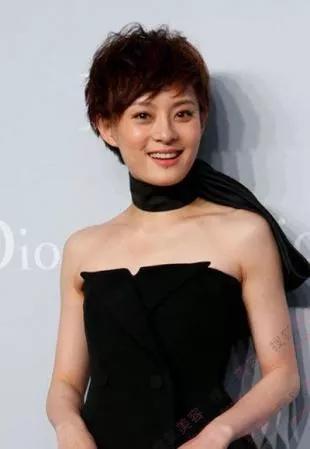 孫儷美照一冊，欣賞