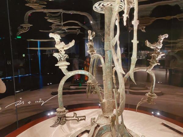 “三星堆博物館”鎮館之寶,還是我國最大青銅文物,遊客必來打卡 “三星堆博物館”鎮館之寶,還是我國最大青銅文物,遊客必來打卡