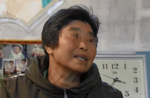 33歲“巨嬰”工作半年，啃老十年，還理直氣壯對父母惡語相向