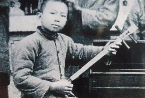 人民音樂家聶耳的母親,懸壺濟世數十年,病故後數百人自發悼念 人民音樂家聶耳的母親,懸壺濟世數十年,病故後數百人自發悼念