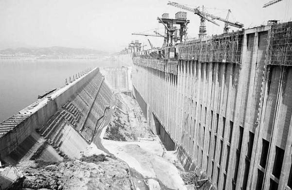 三峽大壩還能“撐”多久？若是拆除三峽大壩，會產生哪些影響？