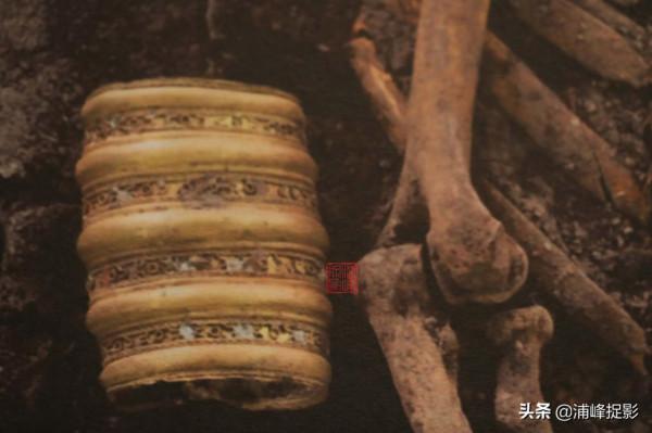 2500年前“野蠻民族”西戎王墓被盜,挖出戰國版“法拉利跑車” 2500年前“野蠻民族”西戎王墓被盜,挖出戰國版“法拉利跑車”