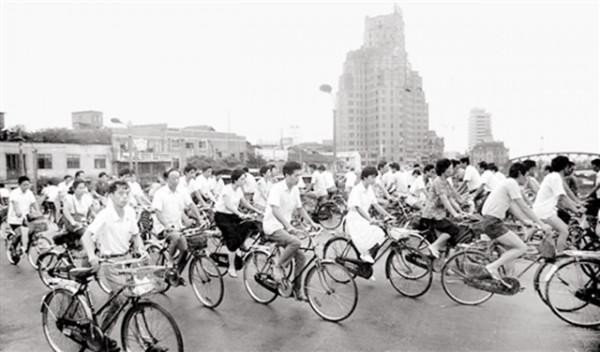 北大碩士張老三:放棄華為工程師,事業正紅跑到國外當水管工 北大碩士張老三:放棄華為工程師,事業正紅跑到國外當水管工