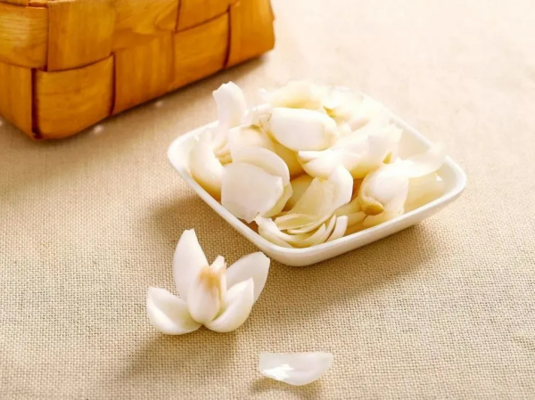 秋季咽癢咳嗽老不斷?赤小豆百合這樣搭,祛溼潤燥兩不誤 秋季咽癢咳嗽老不斷?赤小豆百合這樣搭,祛溼潤燥兩不誤