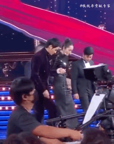 陳坤扶鞏俐同框真“豪門姐弟”即視感,細數明星養眼同框 陳坤扶鞏俐同框真“豪門姐弟”即視感,細數明星養眼同框