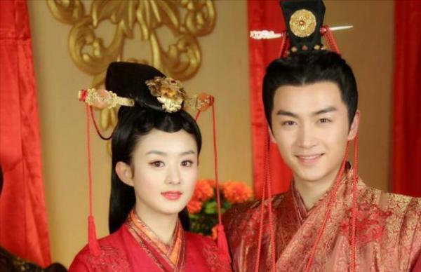 經過7年，當初因為陳妍希拋棄趙麗穎，如今的陳曉真的幸福嗎？