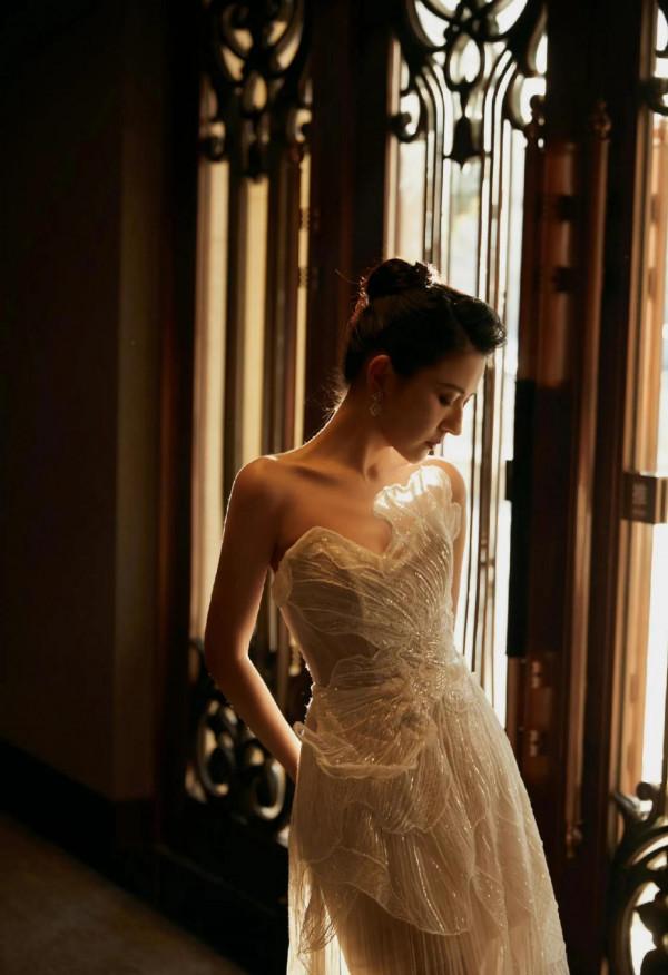 2021國劇盛典紅毯合集,女明星生圖與後期圖片大對比,孫怡完勝 2021國劇盛典紅毯合集,女明星生圖與後期圖片大對比,孫怡完勝