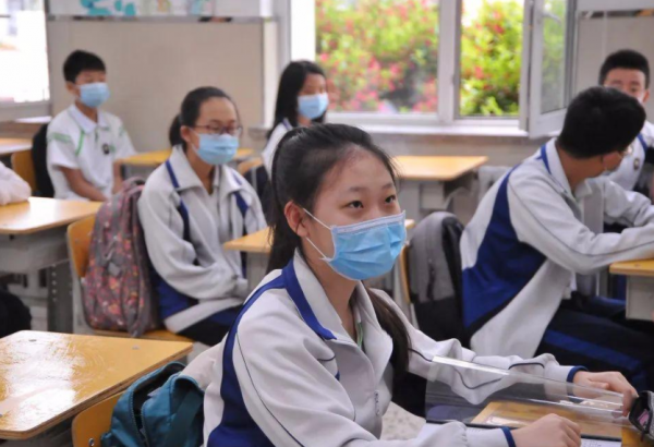 從中等生到尖子生，需要跨越多少障礙，初中老師的回答發人深省