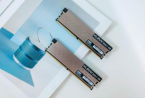 科賦BOLT XR DDR4-3600記憶體評測：低調外表下的超頻神器