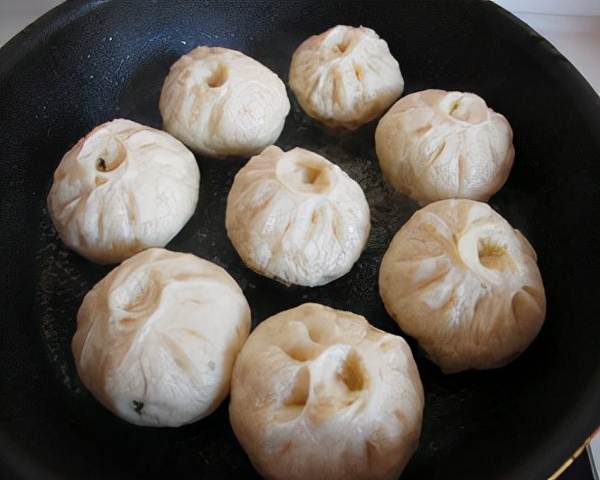 素餡水煎包 素餡水煎包