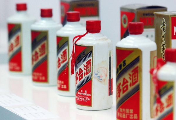 白酒待遇差別大，五糧液“再現”金雞電影節，這些好酒卻冷落一旁