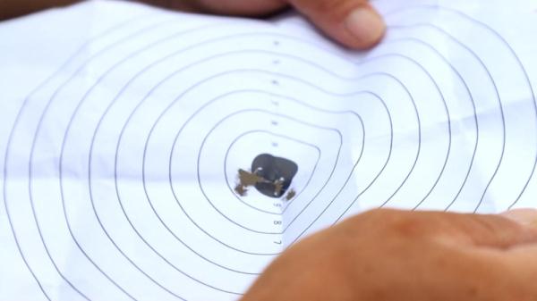 四彈穿一孔，狙擊手就是這樣煉成的