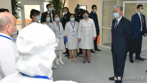 哈薩克總統將於2022年初接種新冠疫苗加強針