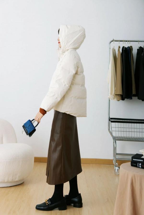 冬天怎麼穿裙裝？8套冬天不露腿的裙裝示範，保暖又好看