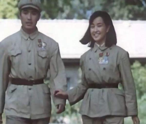 容貌出眾,60歲卻不生孩子的6位女星,楊麗萍為了跳舞拿掉孩子 容貌出眾,60歲卻不生孩子的6位女星,楊麗萍為了跳舞拿掉孩子