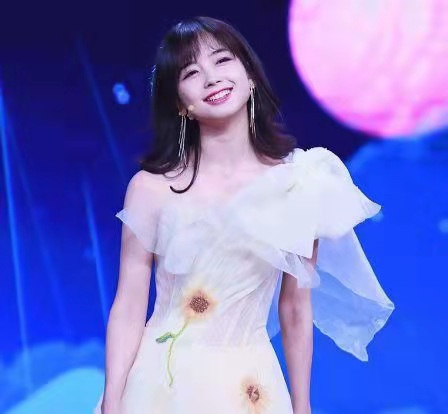 央視密碼王冰冰才是中國美，私服高雅，素顏秒殺流量明星