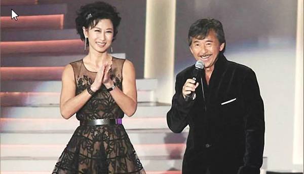 4位香港歌壇天王的“退潮”:癱瘓靠救濟、跳樓自殺、私下生子 4位香港歌壇天王的“退潮”:癱瘓靠救濟、跳樓自殺、私下生子