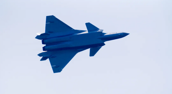 殲-20裝上了“中國心”