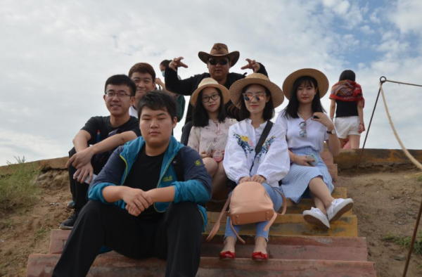 大學生為啥“國慶7天”不回家?學姐含淚袒露心聲,家長五味雜陳 大學生為啥“國慶7天”不回家?學姐含淚袒露心聲,家長五味雜陳