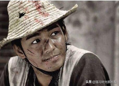 什麼叫演技炸裂？這些人一人分飾兩角，對比分明，圈粉無數