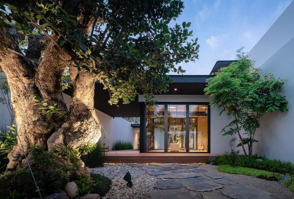 終於知道富豪青睞的獨棟別墅長啥樣了，這套古色古香，媲美四合院