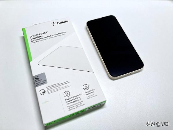 不插線、充滿電，iPhone13 mini全套無線充電體驗分享