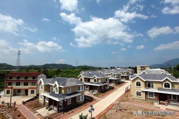 10年後，“城裡買房”與“農村建房”哪個更“香”？現在有答案了