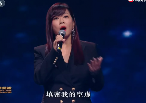 大灣區晚會群星爭奇鬥豔:王菲穿白裙如仙女,趙麗穎素色裙顯身材 大灣區晚會群星爭奇鬥豔:王菲穿白裙如仙女,趙麗穎素色裙顯身材