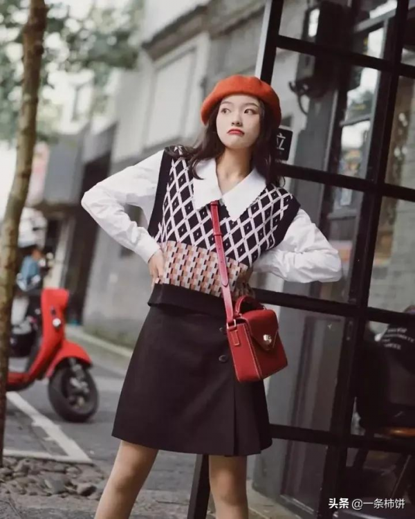 小個子女生冬天怎麼穿？毛線衣+裙子，選對了，顯高10釐米