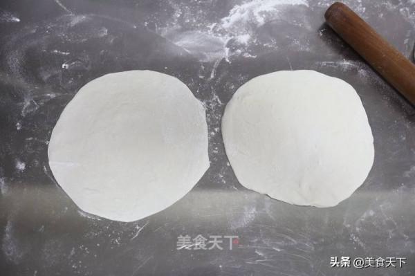 這樣的餡餅你喜歡嗎?皮薄餡多,用料十足!一口下去滿嘴留香 這樣的餡餅你喜歡嗎?皮薄餡多,用料十足!一口下去滿嘴留香