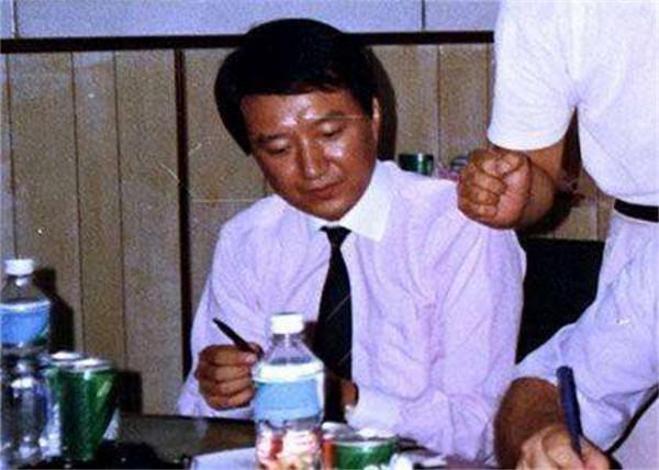 北大才子留澳成間諜，6年使我國企業損失7000億，下場如何？