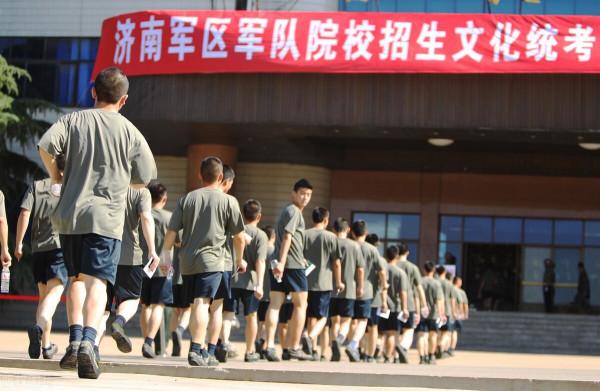 在部隊大專能專升本嗎？什麼時間才能報考？前兩種含金量最高