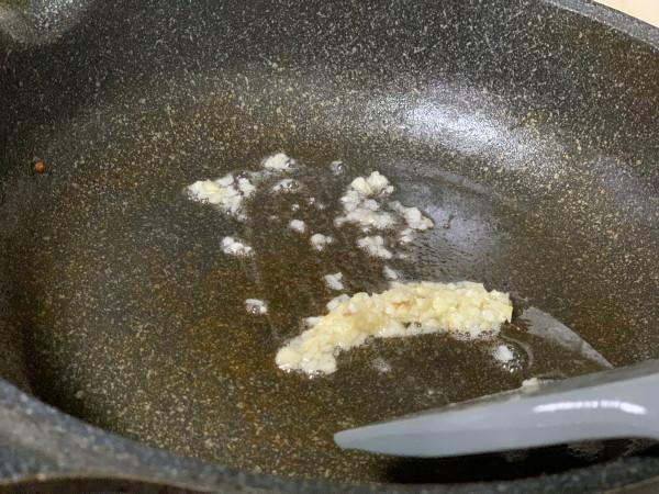 家常美食“補鐵”首選:冒鴨血,口感軟嫩入口即化,麻辣適中 家常美食“補鐵”首選:冒鴨血,口感軟嫩入口即化,麻辣適中