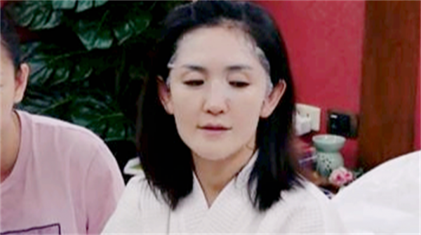 5位“鐵公雞”明星,言承旭吃小攤還順走碗筷,謝娜敷廉價的面膜 5位“鐵公雞”明星,言承旭吃小攤還順走碗筷,謝娜敷廉價的面膜