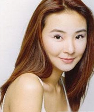 張譯：娶大5歲二婚女，從被嘲醜到百億票房影帝