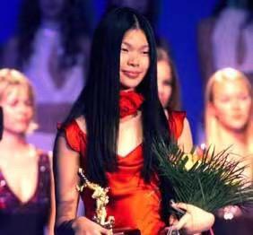 “頂級醜模”嫁“法國豪門”,呂燕到底有啥本事? “頂級醜模”嫁“法國豪門”,呂燕到底有啥本事?