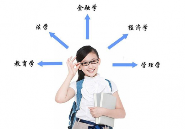 女生很吃香的3個專業，好就業收入高，還有機會拿到鐵飯碗