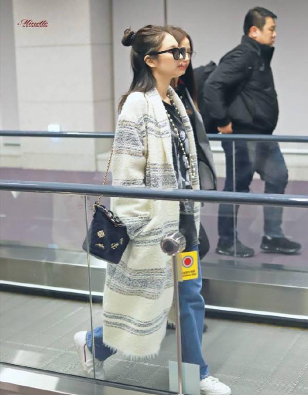 入秋怎麼穿,好看不臃腫,學習女星穿搭,金智妮楊冪歐陽娜娜 入秋怎麼穿,好看不臃腫,學習女星穿搭,金智妮楊冪歐陽娜娜