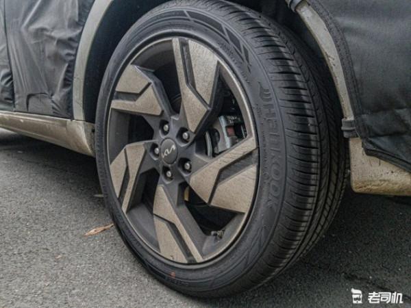 國內曾叫&OpenCurlyDoubleQuote;秀爾&rdquo;，或搭載1&period;6T發動機，新款起亞SOUL諜照曝光