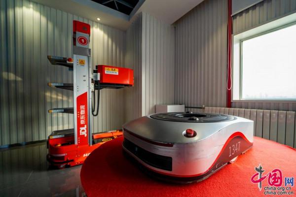 新春走基層|探訪“亞洲一號”無人分揀中心智慧化構建電商物流“新基建”未來 新春走基層|探訪“亞洲一號”無人分揀中心智慧化構建電商物流“新基建”未來