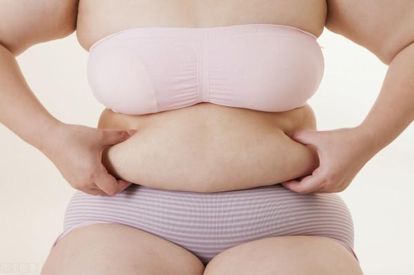 15分鐘燃脂訓練，減掉最難減的腰腹贅肉，恢復平坦小腹