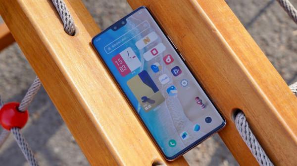 2500元左右的三款熱銷手機，你最看好哪一款機型