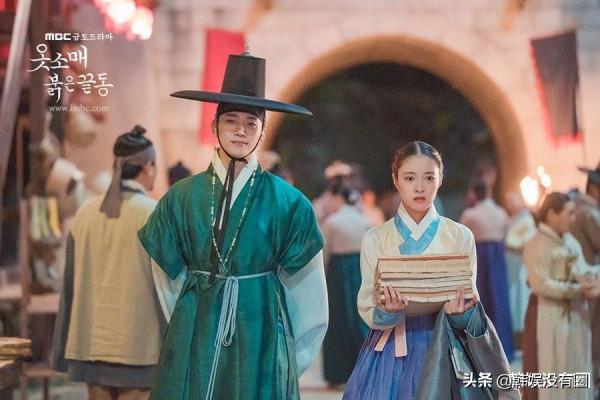 宋慧喬、全智賢也預料不到吧?《衣袖紅鑲邊》逆襲,成收視黑馬 宋慧喬、全智賢也預料不到吧?《衣袖紅鑲邊》逆襲,成收視黑馬