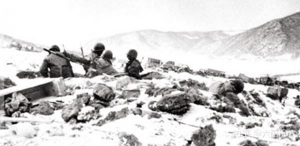 志願軍餓著肚子,讓美軍吃掉幾個熟土豆,卻意外地為我軍立下大功 志願軍餓著肚子,讓美軍吃掉幾個熟土豆,卻意外地為我軍立下大功