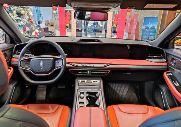 或將成為豪華品牌中型轎車新標杆？到店實拍林肯Z