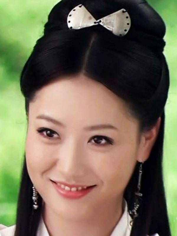 35歲白冰大片曝光，巴掌臉太過消瘦，離婚1年坦言享受單身生活