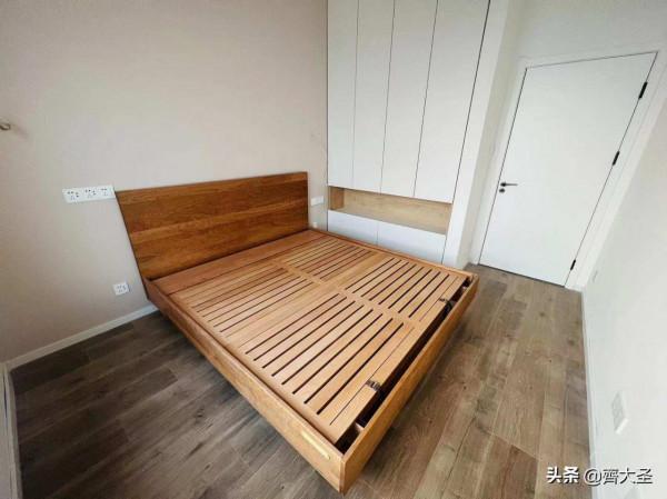 兩招空間擴容!10㎡臥室竟能塞下101個登機箱 兩招空間擴容!10㎡臥室竟能塞下101個登機箱