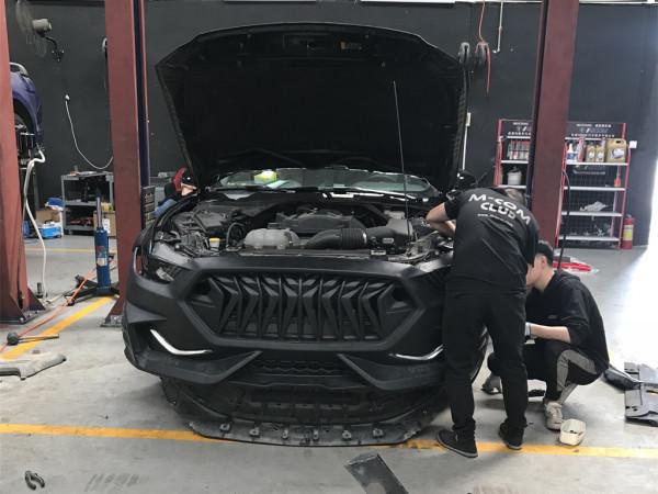 5套輪轂4套包圍 打造全球獨一無二的寬體福特Mustang