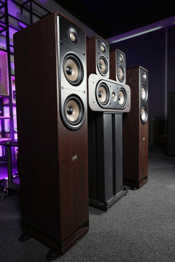 兩套PolkAudio萬元家庭影院試用!選影院絕對不是買電腦 兩套PolkAudio萬元家庭影院試用!選影院絕對不是買電腦