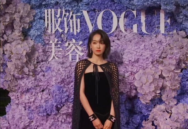 新篇章之夜紅毯:楊冪身材吸睛,童瑤大秀美腿,湯唯氣場強大 新篇章之夜紅毯:楊冪身材吸睛,童瑤大秀美腿,湯唯氣場強大